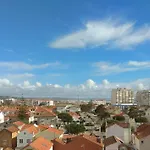Golden Loft Caparica Apartamento *